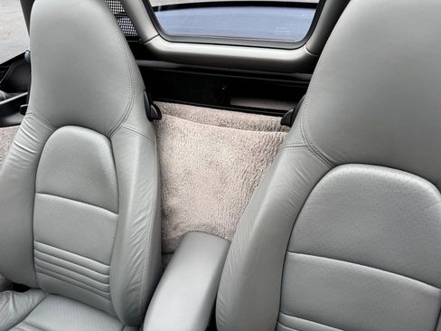 Used 2001 Porsche Boxster S image 19