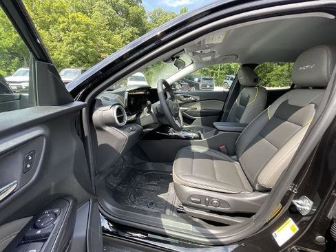 New 2025 Chevrolet Trax ACTIV w/ Driver Confidence Package image 60