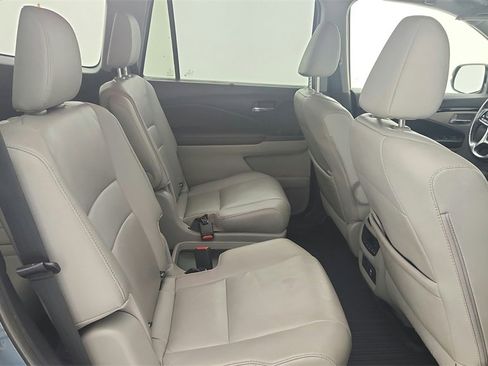 Used 2020 Honda Pilot Touring image 36