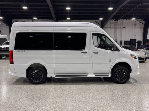 New 2025 Mercedes-Benz Sprinter 2500 image 18
