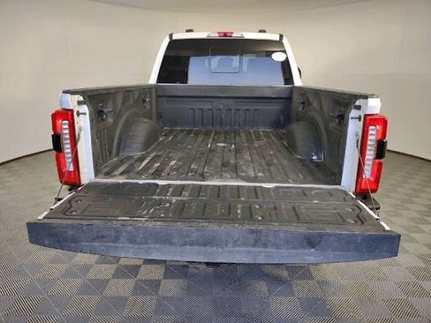 Used 2023 Ford F250 Lariat w/ Chrome Package AWD/4WD image 9
