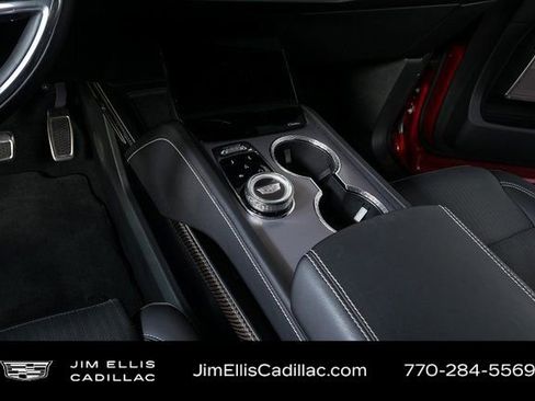 Certified 2026 Cadillac Vistiq Sport image 16