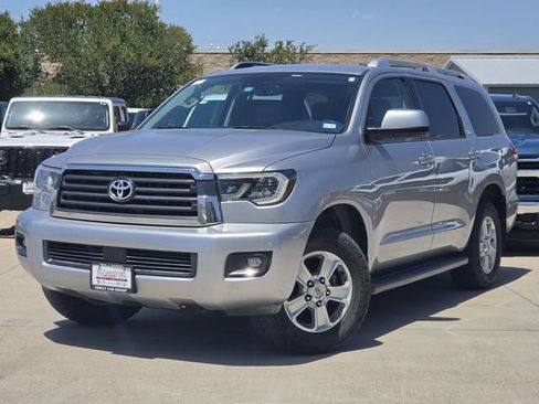 Used 2019 Toyota Sequoia SR5 w/ Premium Package RWD image 1