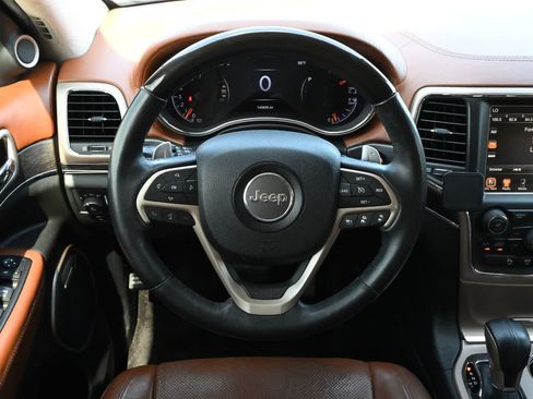 Used 2016 Jeep Grand Cherokee Summit AWD/4WD image 9