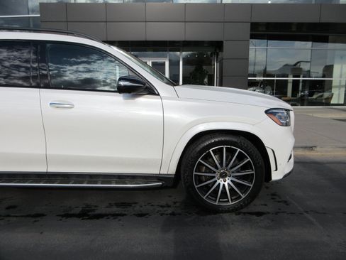 Used 2022 Mercedes-Benz GLS 450 4MATIC image 13
