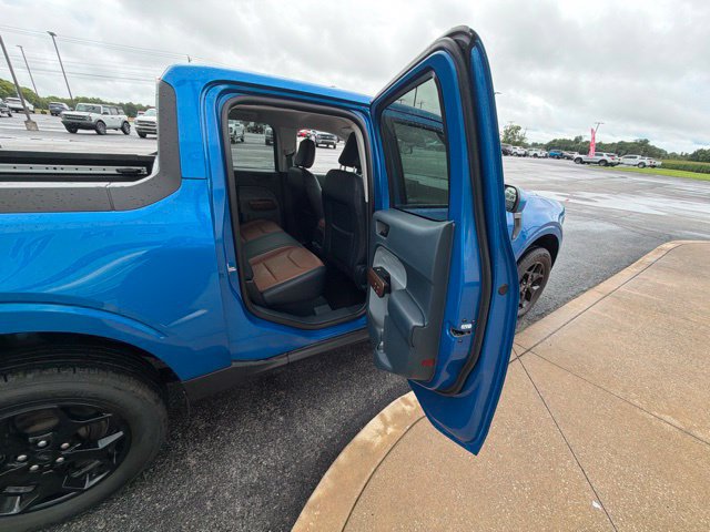 Certified 2022 Ford Maverick Lariat w/ Lariat Luxury Package AWD/4WD image 18