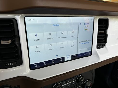 Used 2024 Ford Bronco Outer Banks image 41