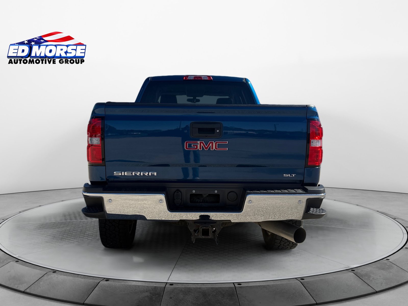 Used 2018 GMC Sierra 2500 SLT w/ Duramax Plus Package AWD/4WD image 4