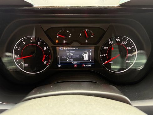 Used 2023 Chevrolet Camaro LT RWD image 28