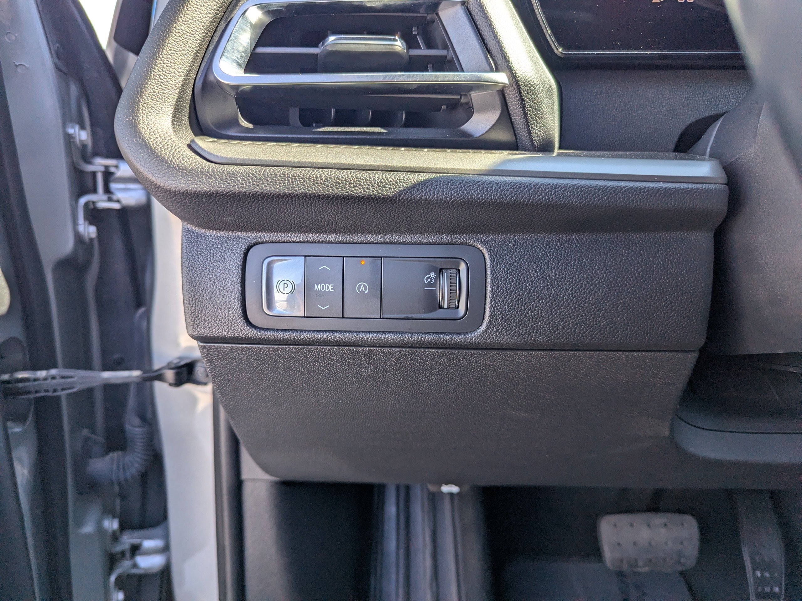 Certified 2024 Chevrolet Traverse LT FWD image 14