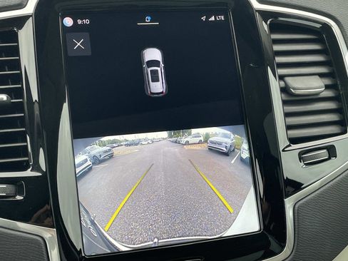 Certified 2023 Volvo XC90 B5 Plus w/ Protection Package Premier AWD/4WD image 27