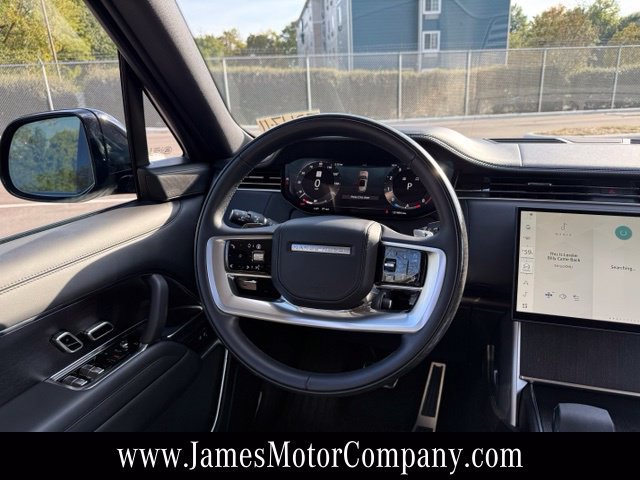 Used 2025 Land Rover Range Rover Long Wheelbase SE AWD/4WD image 11
