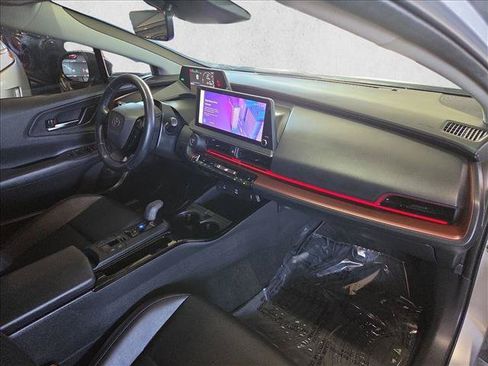 Used 2024 Toyota Prius Prime FWD image 20