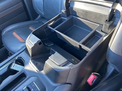 Used 2022 GMC Sierra 1500 AT4 w/ AT4 Preferred Package image 31