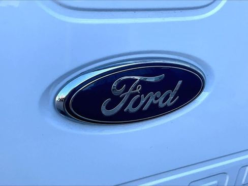 Used 2016 Ford F250 XL w/ Power Equipment Group image 29