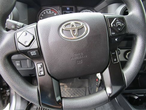 Used 2021 Toyota Tacoma SR w/ SX Package AWD/4WD image 18
