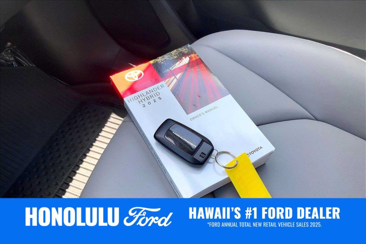 Used 2025 Toyota Highlander XLE AWD/4WD image 19