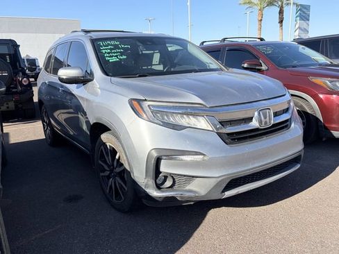 Used 2020 Honda Pilot Touring image 3