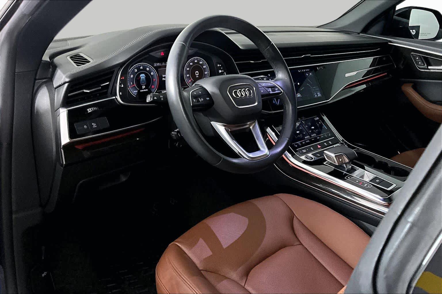 Used 2023 Audi Q8 Premium Plus AWD/4WD image 16