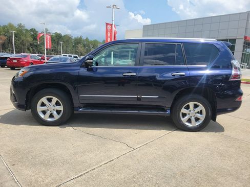 Used 2018 Lexus GX 460 w/ Navigation Package AWD/4WD image 2