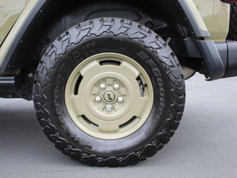Used 2025 Jeep Wrangler Unlimited Sport S 4xe AWD/4WD image 14