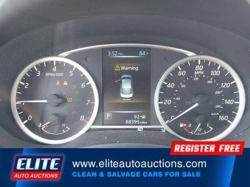 Used 2017 Nissan Sentra SV w/ Driver's Assist Package image 14