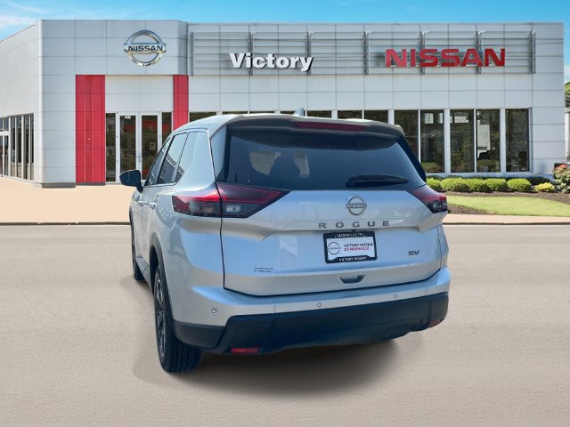 Used 2024 Nissan Rogue SV FWD image 5