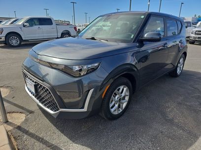 Used 2024 Kia Soul LX w/ Option Group 015