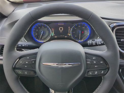 New 2026 Chrysler Pacifica Limited w/ S Appearance Package image 35