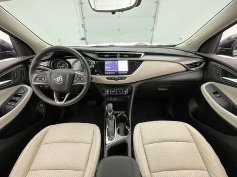 Used 2020 Buick Encore GX Essence w/ Advanced Technology Package FWD image 3