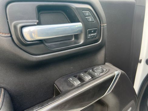 Used 2021 GMC Sierra 1500 AT4 w/ AT4 Premium Package image 16