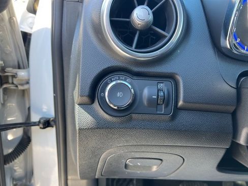 Used 2016 Chevrolet Trax LTZ image 21