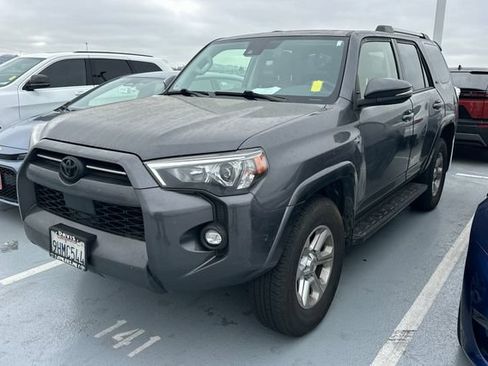 Used 2023 Toyota 4Runner SR5 Premium w/ Moonroof Package AWD/4WD image 2