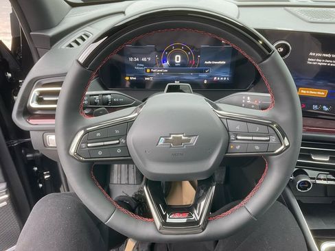 New 2026 Chevrolet Traverse RS w/ LPO, Floor Liner Package image 16