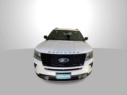 Used 2018 Ford Explorer Sport w/ Equipment Group 401A AWD/4WD image 3