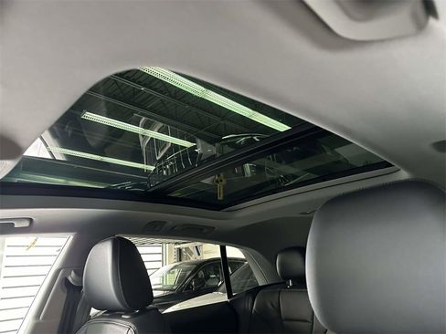 Used 2023 Audi Q8 Premium w/ Convenience Package image 21