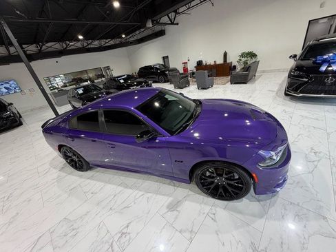 Used 2023 Dodge Charger R/T w/ Blacktop Package RWD image 6