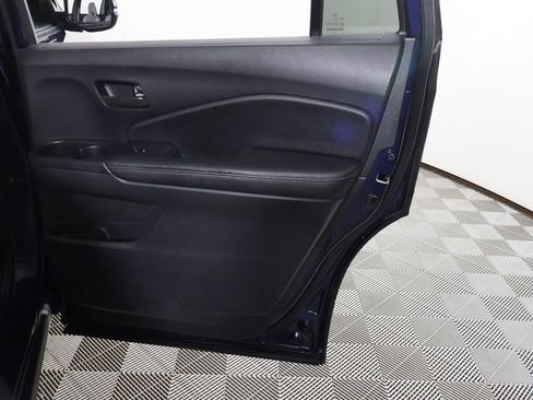 Used 2025 Honda Passport EX-L image 26