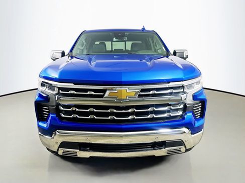 Used 2023 Chevrolet Silverado 1500 LTZ image 2