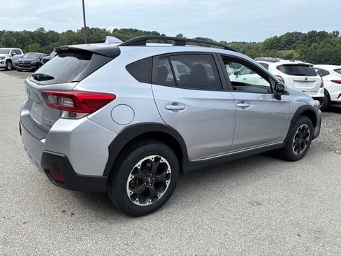 Used 2022 Subaru Crosstrek 2.0i Premium AWD/4WD image 4