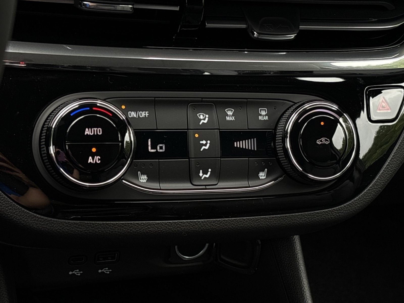 New 2026 Buick Envista Sport Touring w/ Convenience I Package FWD image 20