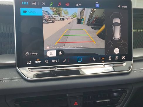 Certified 2026 Volkswagen Tiguan SE AWD/4WD image 28
