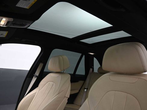 Used 2017 BMW X5 xDrive35i image 11