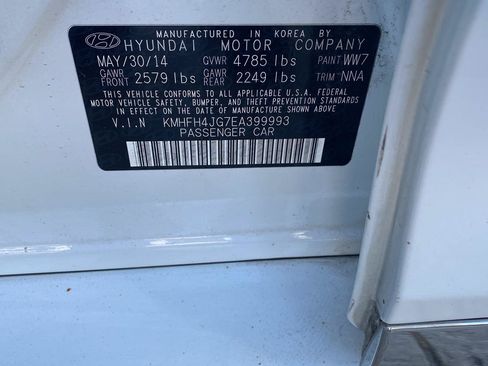 Used 2014 Hyundai Azera Limited w/ Option Group 02 FWD image 12