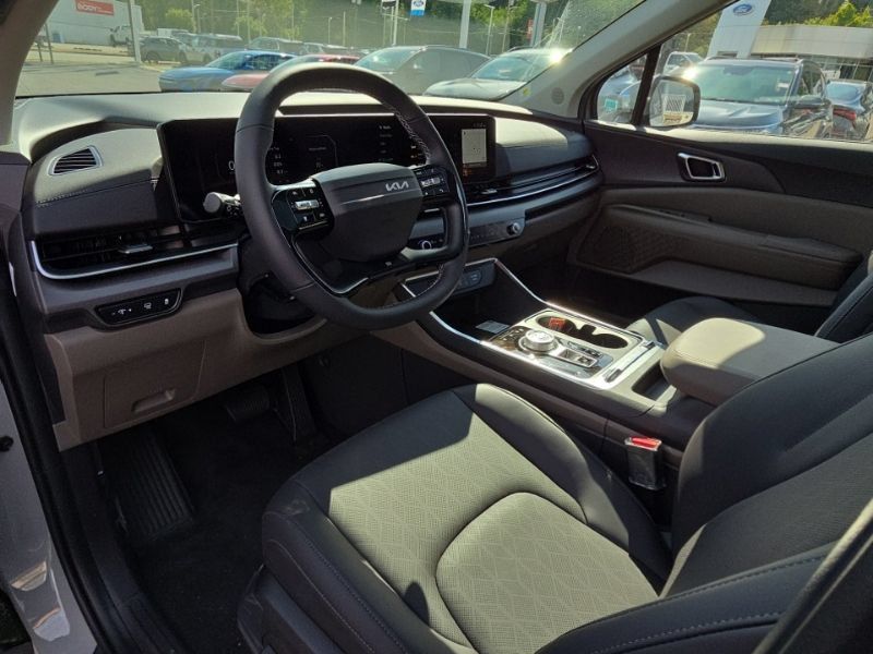 New 2027 Kia Carnival SX FWD image 29
