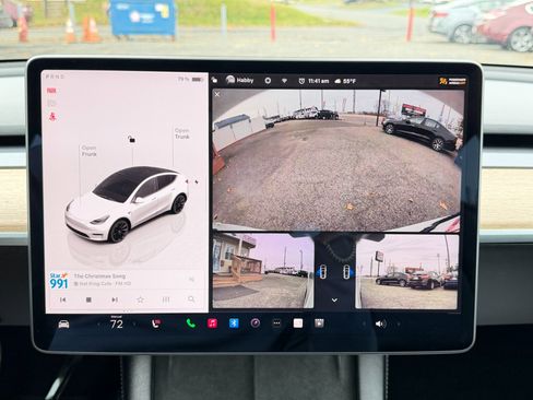 Used 2022 Tesla Model Y Long Range image 62