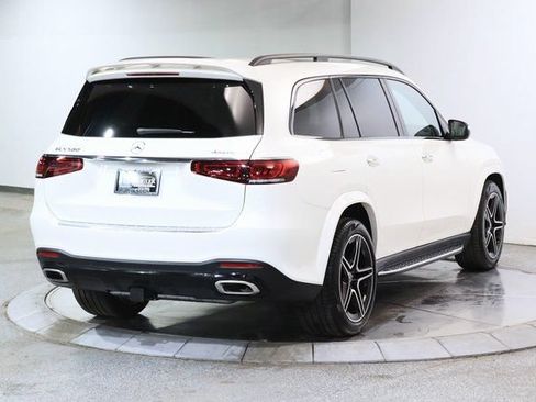 Used 2022 Mercedes-Benz GLS 580 4MATIC image 17