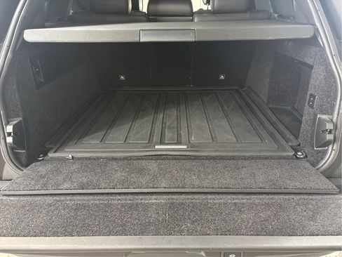 Used 2019 Land Rover Range Rover AWD/4WD image 16