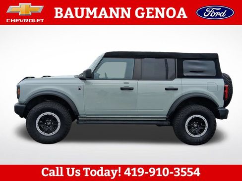 Used 2023 Ford Bronco Big Bend w/ Sasquatch Package AWD/4WD image 2
