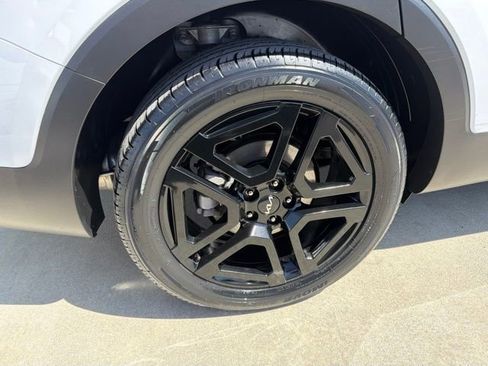 Certified 2023 Kia Telluride SX Prestige X-Line AWD/4WD image 31